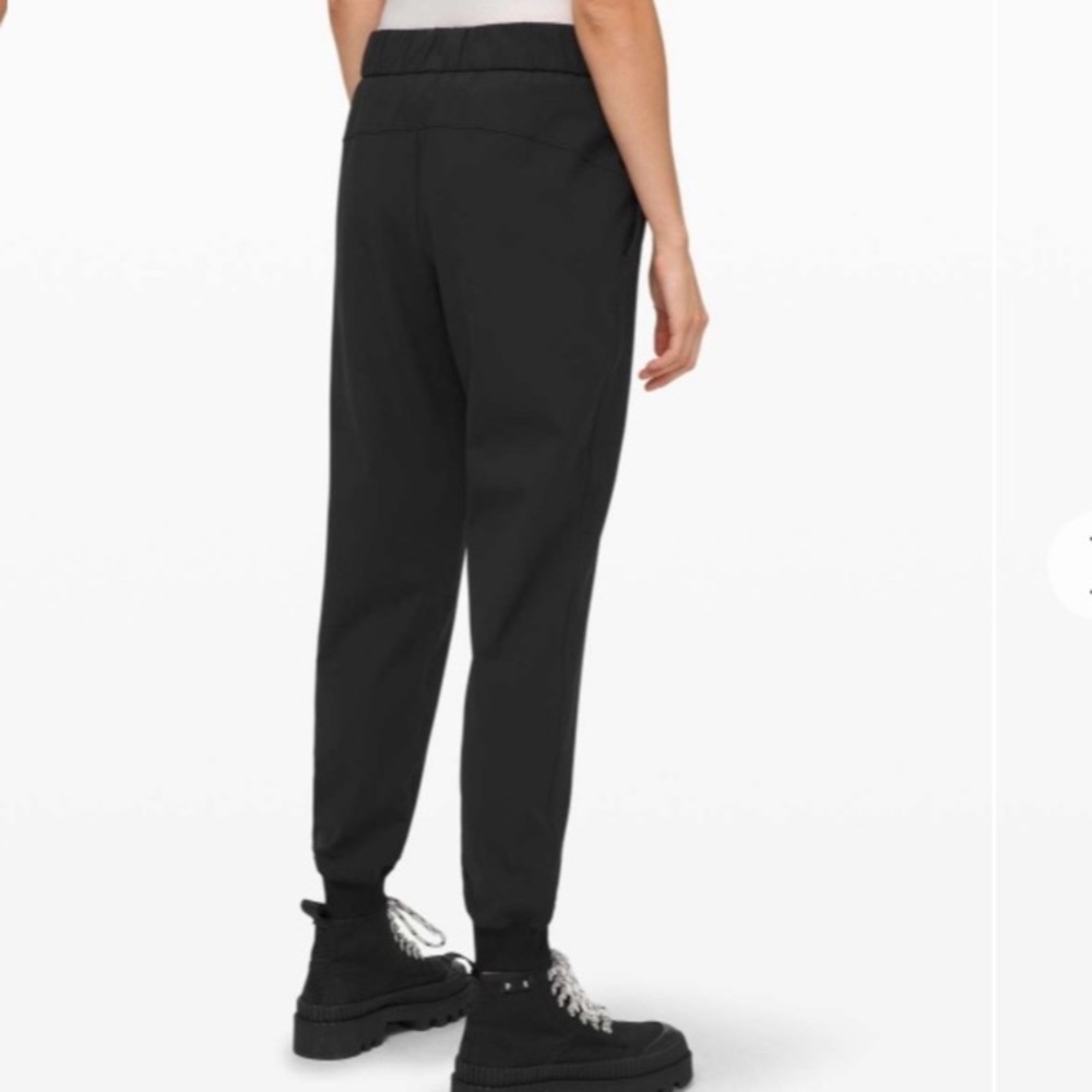 Lululemon On The Fly jogger luxtreme black size 2